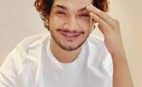 الفنان منور فاروقي