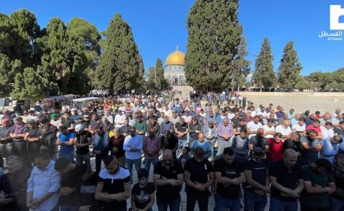 نحو 50 ألف مصل يؤدون صلاة الجمعة في المسجد الأقصى اليوم
