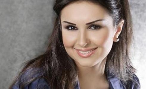 الفنانة شهد برمدا وخطيبها