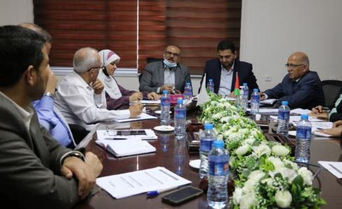 اجتماع وزارة الحكم المحلي الدوري مع رؤساء البلديات الكبرى