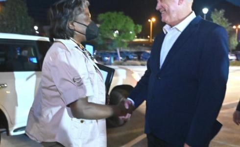 لقاء السفيرة الأمريكية مع بيني غانتس