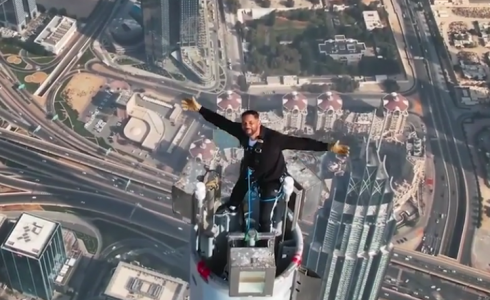 ويل سميث على برج خليفة