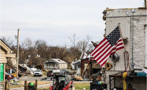 اعصار يضرب ولاية كنتاكي الأمريكية "رويترز"