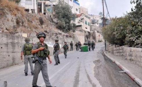 سلطات الاحتلال تعلق طرقا في بلدة سلوان