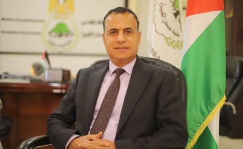 د.أنور أبو ظريفة رئيس بلدية عبسان الكبيرة