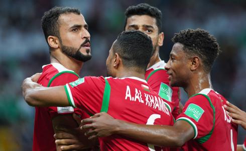 مباراة عمان ضد البحرين وفرص التأهل للفريقين في كأس العرب