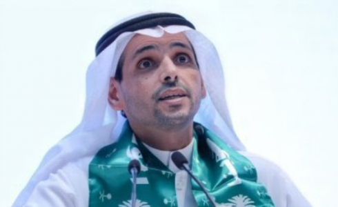 فواز اللعبون الشاعر السعودي