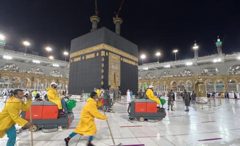 أمطار غزيرة على الحرم المكي