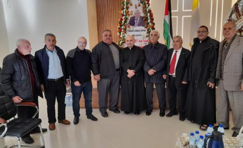 محافظو قطاع غزة يهنئون الكنيسة اللاتينية بعيد الميلاد المجيد