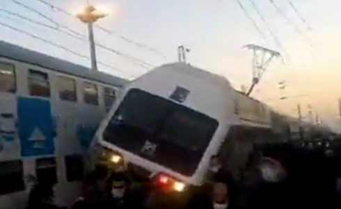 خروج قطار عن مساره في مترو طهران