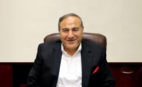 رجل الأعمال  أنور نعمان فيصل