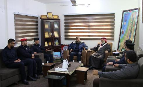 لجنة الداخلية بالتشريعي تتفقد سير العمل في مركز شرطة معسكر جباليا