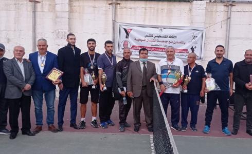 اتحاد التنس الأرضي يكرم الفائزين ببطولة الراحل "موسى سابا" بجمعية الشبان بغزة