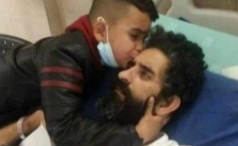 الأسير أبو هواش يلتقي طفله