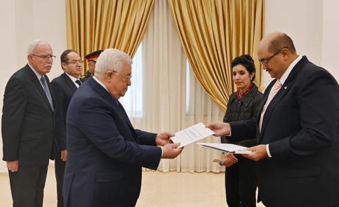 الرئيس عباس يتقبل أوراق اعتماد رئيس مكتب تمثيل جنوب أفريقيا