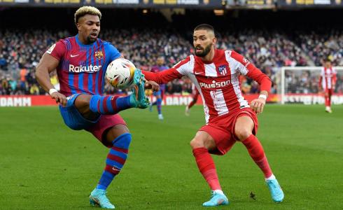 أداما تراوري لاعب برشلونة.