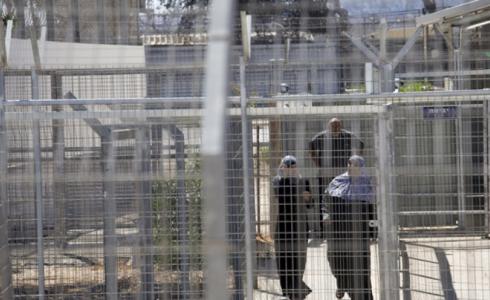 الاسيرات داخل سجون الاحتلال