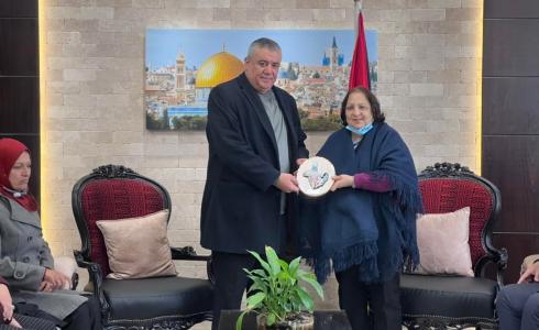 وزيرة الصحة مي كيلة تستقبل وفد من موظفي وزارة الصحة بغزة