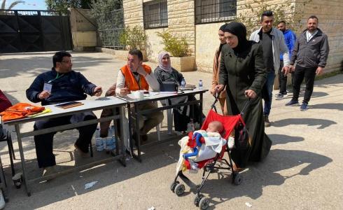 جانب من ادلاء المواطنين بأصواتهم في الانتخابات المحلية