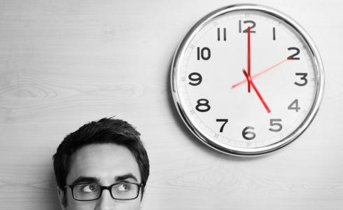 تنظيم الوقت في شهر رمضان  - توضيحية