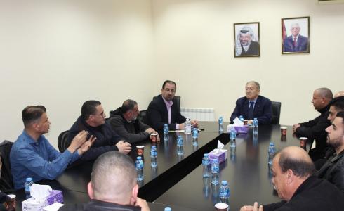 اجتماع وزير الاقتصاد الفلسطيني بممثلي أصحاب المخابز