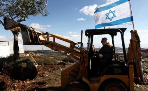 جرافة إسرائيلية تقوم بعملية تجريف في الأراضي الفلسطينية - أرشيفية