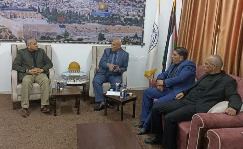 التشريعي بغزة يناقش شكاوي المواطنين مع رئيس سلطة المياه وجودة البيئة