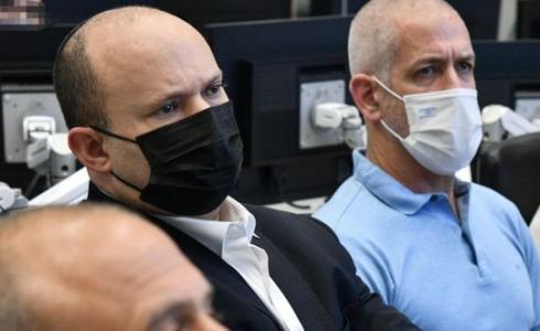 رئيس الوزراء الاسرائيلي نفتالي بينيت مع رئيس الشاباك رونين بار