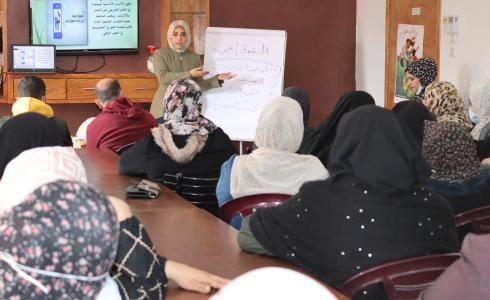 مركز الإعلام المجتمعي يعقد 5 لقاءات للتوعية بعنوان "الحقوق الرقمية، والحماية من العنف الإلكتروني" في محافظة رفح.