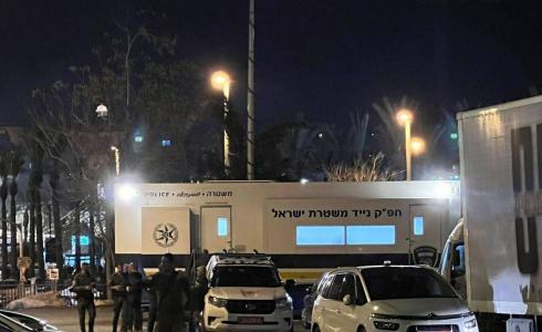 مركز متنقل للشرطة الإسرائيليةقرب باب العمود بالقدس