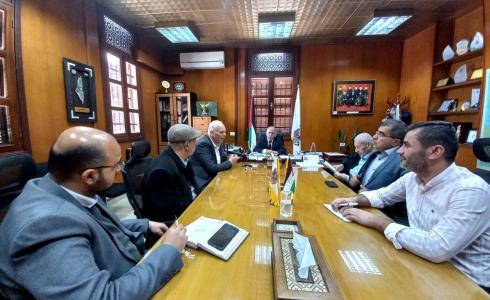 غزة: اتحاد المقاولين يبحث مع بلدية غزة حماية قطاع المقاولات وضمان استمرار المشاريع  