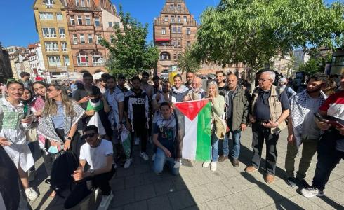 ألمانيا: وقفة بمناسبة ذكرى النكبة الـ 74 واحتجاجًا على اغتيال الصحفية أبو عاقلة