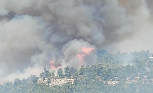 حرائق في القدس والبحر الميت