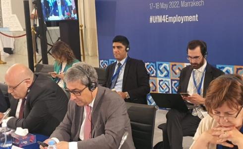 وزير العمل الفلسطيني نصري ابو جيش