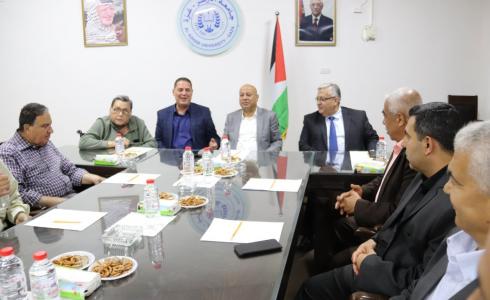 أبو هولي يزور جامعة الأزهر بعزة ويبحث سبل التعاون معها