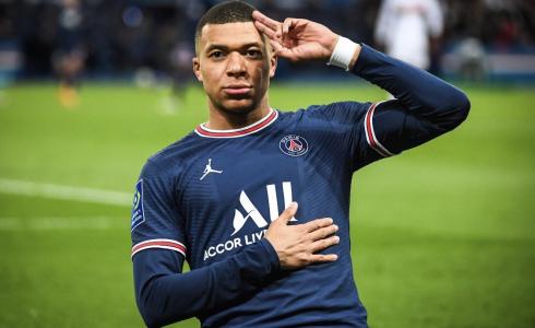 كيليان مبابي لاعب باريس سان جيرمان