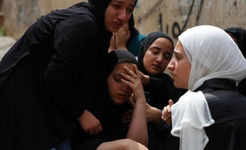 وداع عائلة الفتى أمجد الفايد لجثمانه عند التشييع