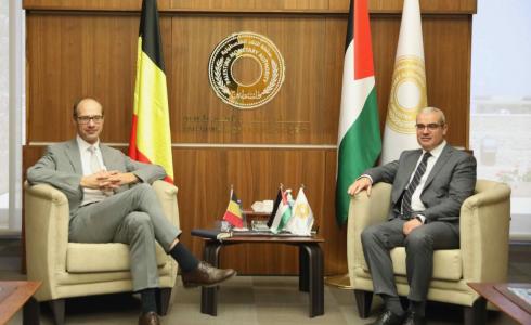 محافظ سلطة النقد يطلع القنصل البلجيكي العام على آخر مستجدات القطاع المصرفي الفلسطيني