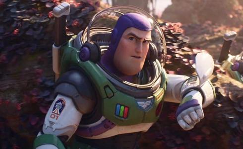 فيلم "Lightyear" - انتاج شركة "ديزني"