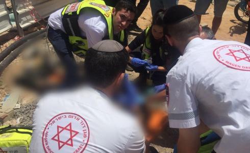 من مكان مقتل شاب بإطالق نار