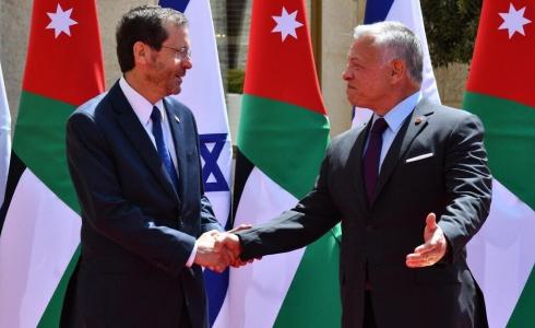 الرئيس الاسرائيلي يتسحاق هرتسوغ مع العاهل الاردني الملك عبدالله الثاني - أرشيف