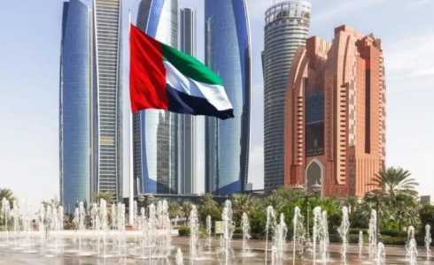 زلزال يضرب إيران ويصل سكان الإمارات 