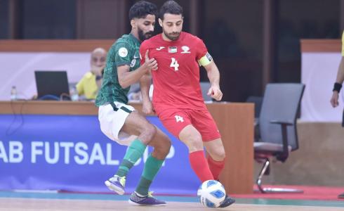 صورة من مباراة منتخب فلسطين والسعودية.