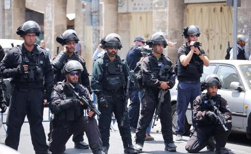 الاحتلال الإسرائيلي يحتجز متضامنين أجانب في مسافر يطا