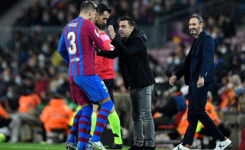 تشافي طلب من بيكيه الرحيل