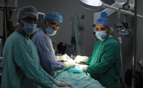 وفد (باما) الطبي يغادر قطاع غزة بعد إجراءه عمليات جراحية معقدة.