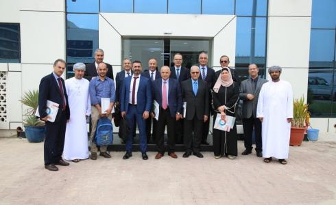 وفد فلسطيني يطّلع على تجربة عُمان في ربط سجلات "الأحوال المدنية"