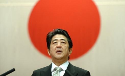 رئيس الوزراء الياباني السابق شينزو آبي