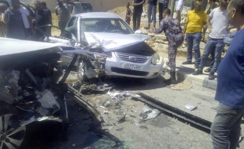 حادث إصطدام مركبتين جنوب الخليل