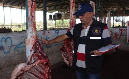 تفقد عناصر الداخلية في غزة لمشاريع الأضاحي